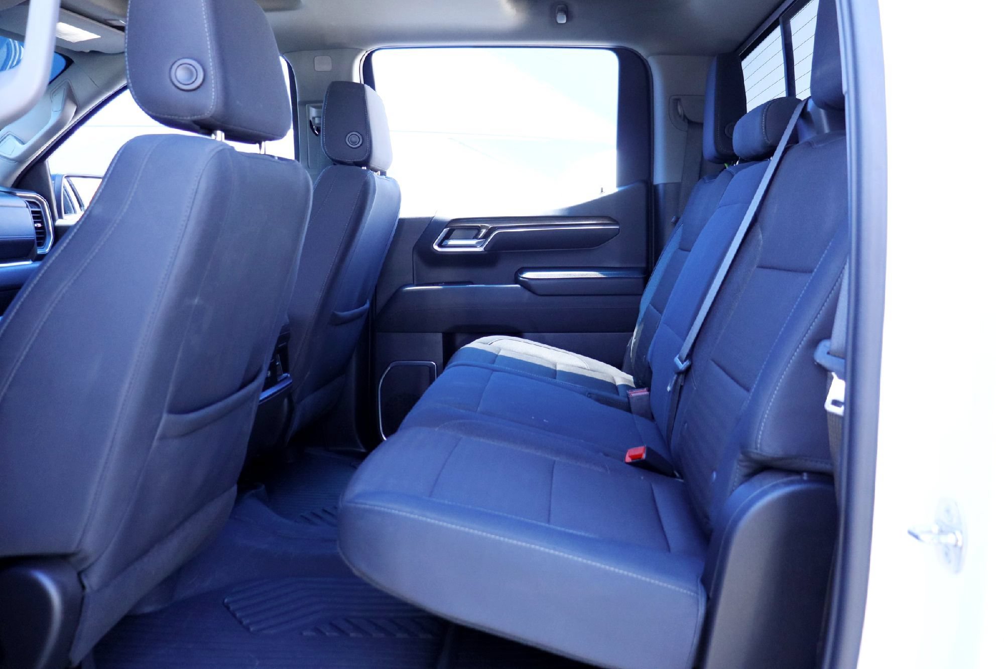 Used 2024 Summit White Chevrolet LT Trail Boss image 27