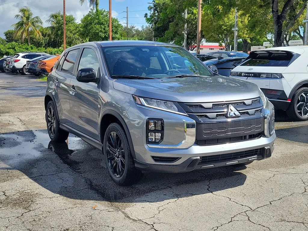 New 2027 MERCURY GRAY METALLIC Mitsubishi 2.0 LE AWC image 1