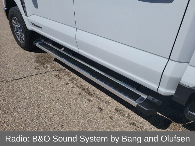 Used 2026 White Ford Lariat image 5
