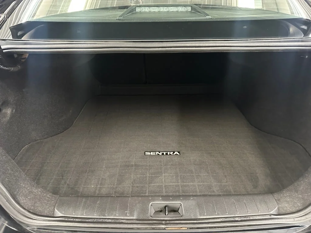 Used 2023 Super Black Nissan SR image 24