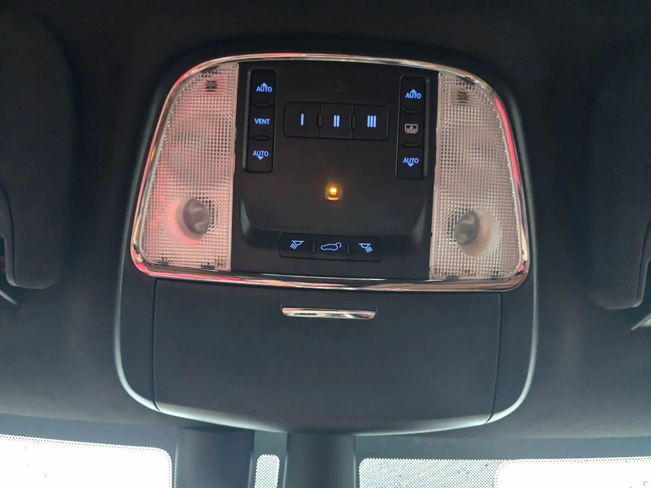 Used 2017 Black Jeep Summit 4x4 image 24