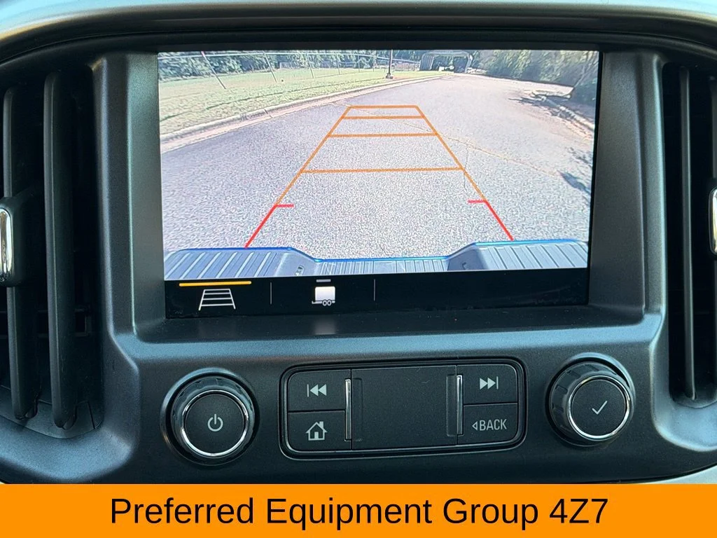 Used 2022 Bright Blue Metallic Chevrolet Z71 image 10