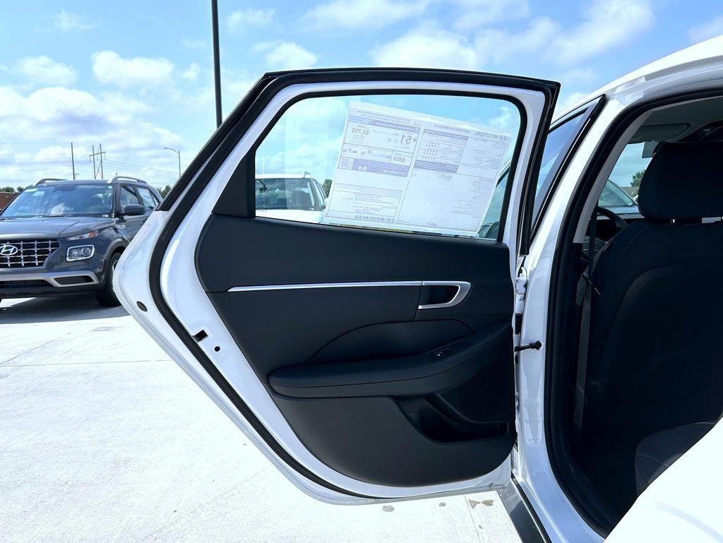 New 2026 Serenity White Hyundai Blue image 20