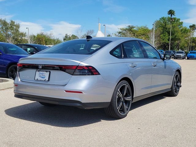 New 2026 Solar Silver Metallic Honda SE image 7