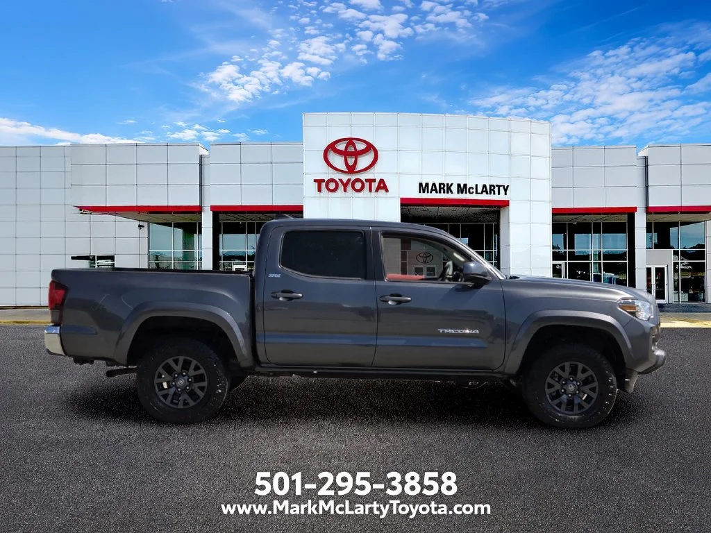 Used 2022 Gray Toyota SR5 image 6