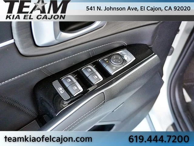 New 2026 White Kia X-Line SX image 30