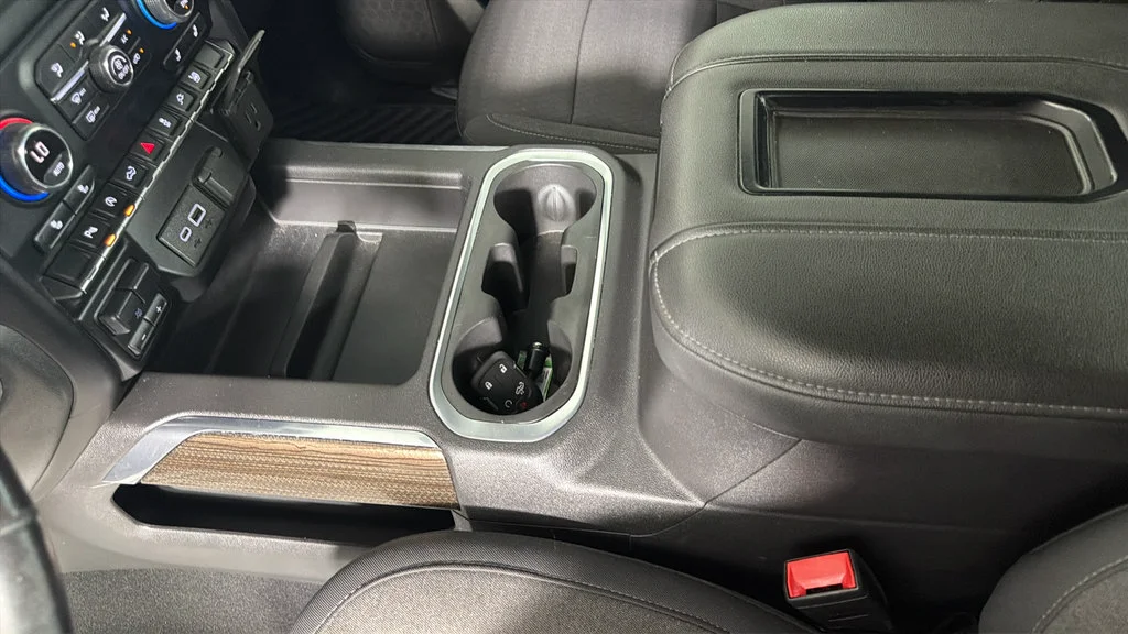 Used 2020 NORTHSKY BLUE METALLIC Chevrolet RST image 25