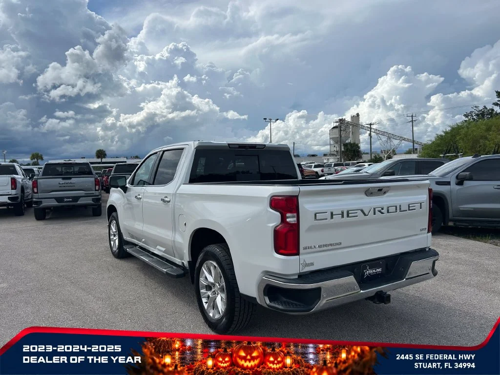Used 2019 IRIDESCENT PEARL TRICOAT Chevrolet LTZ image 5