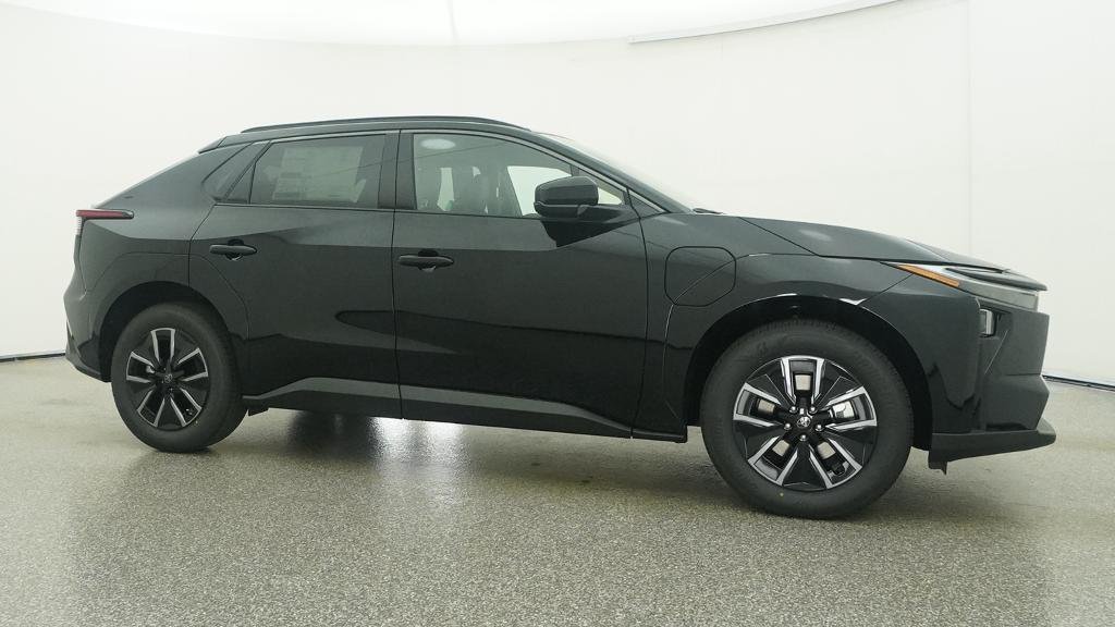 New 2026 Midnight Black Metallic Toyota XLE image 11
