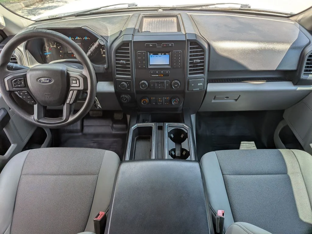 Used 2019 White Ford XL image 27