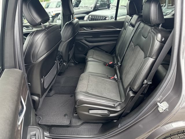 New 2026 Baltic Gray Metallic Clearcoat Jeep Laredo Altitude image 14