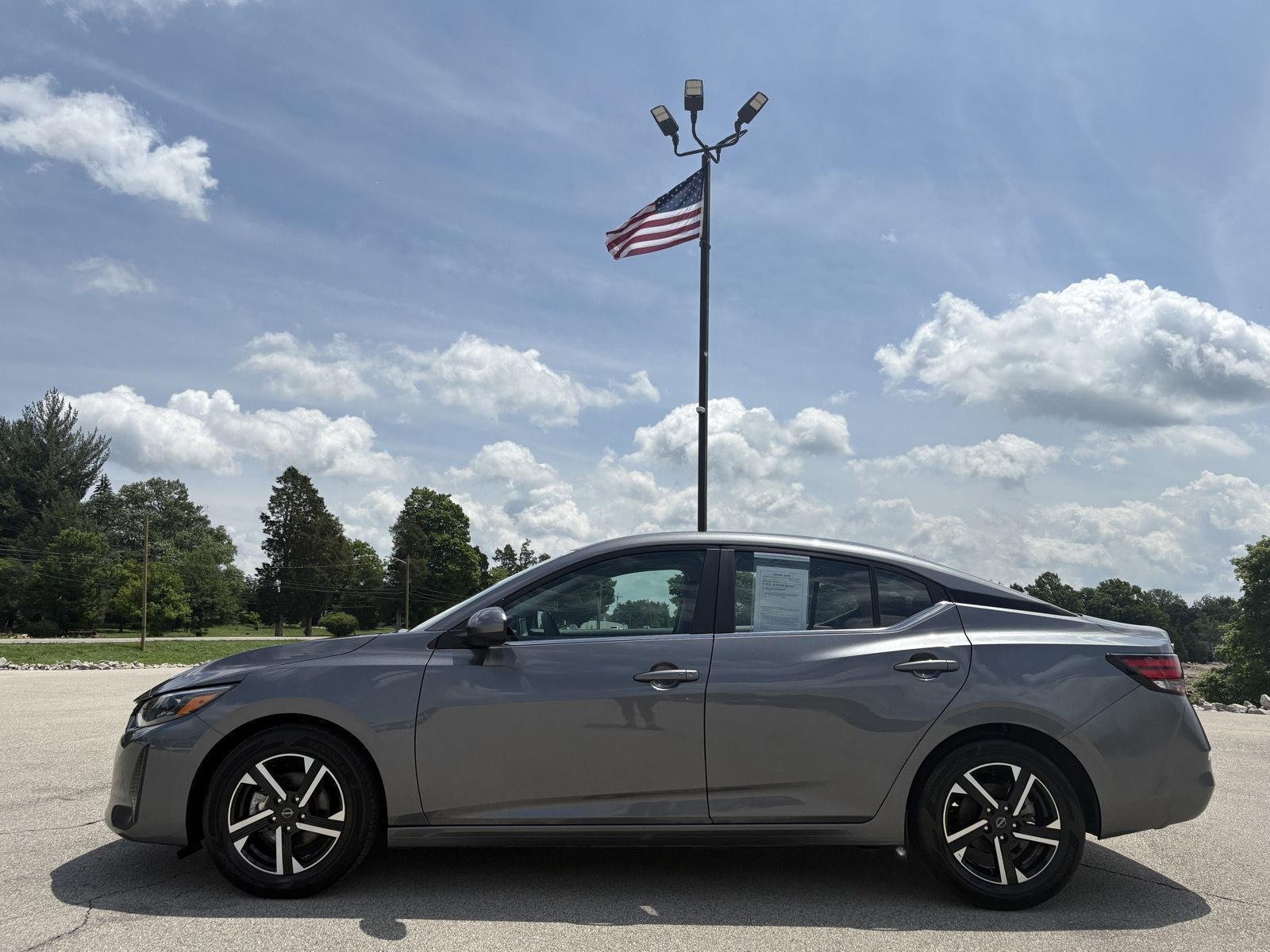 Used 2025 Atlantic Gray Metallic Nissan SV image 3