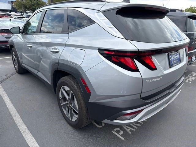 Used 2025 Shimmering Silver Hyundai SEL image 4