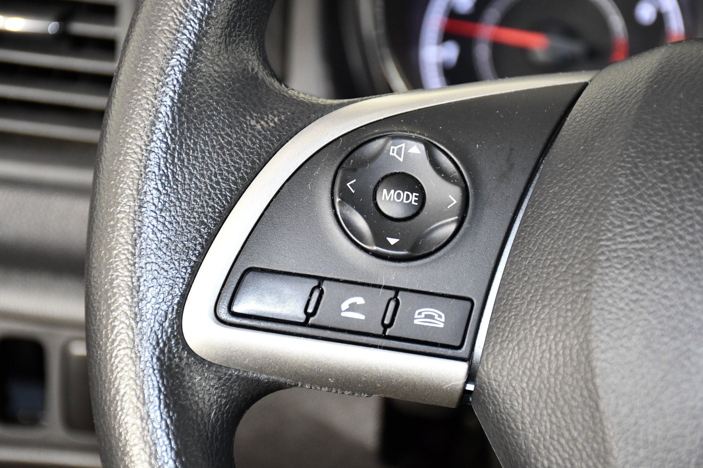 Certified Used 2024 Black Mitsubishi ES image 20