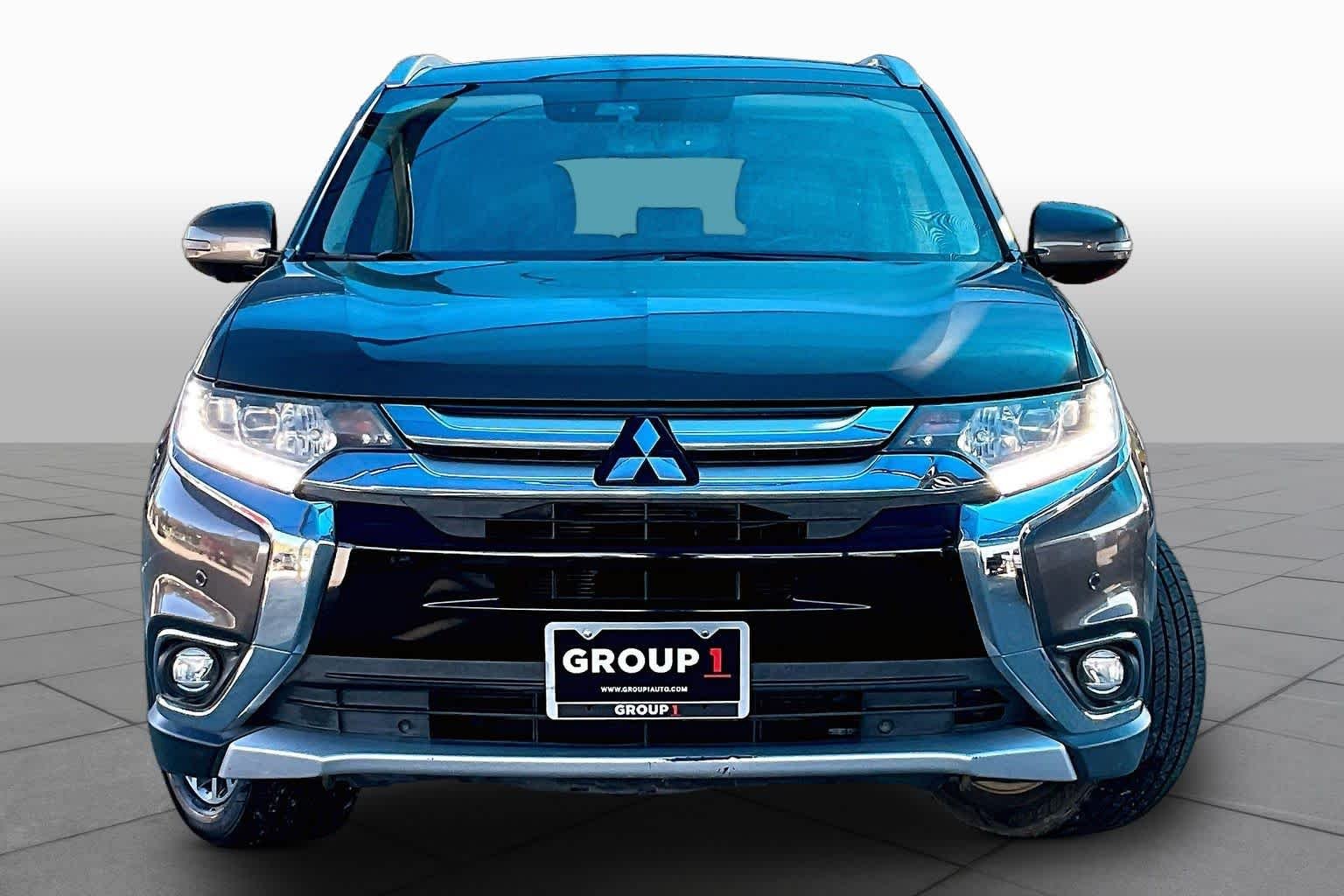 Used 2017 Quartz Brown Metallic Mitsubishi GT image 4