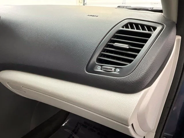 Used 2015 Blue Kia EX image 7