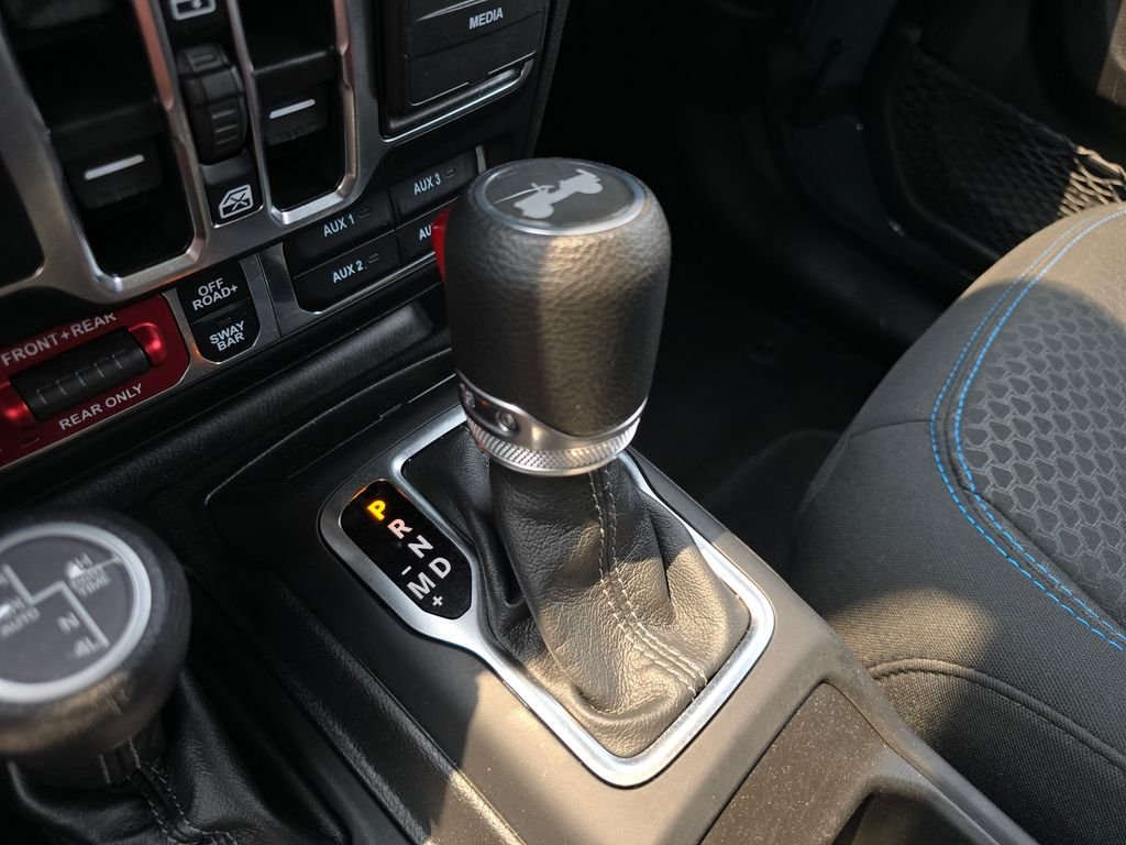 Used 2025 Gray Jeep Rubicon 4xe image 26