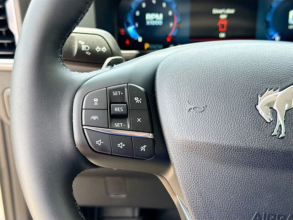 Used 2025 Beige Ford Badlands image 12