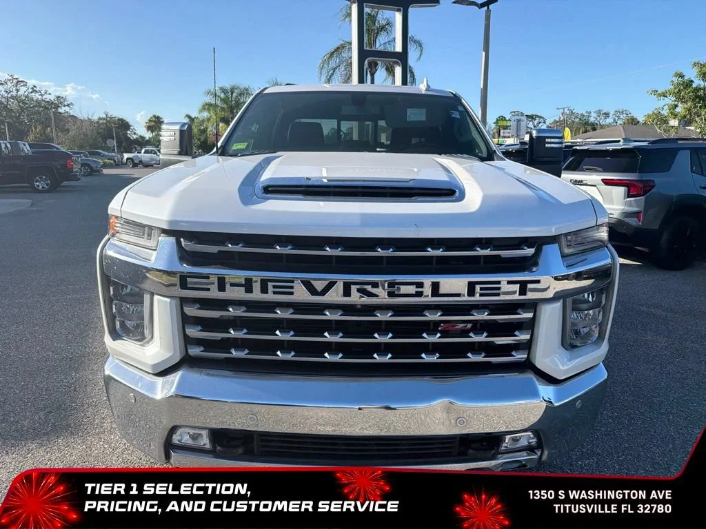 Used 2022 Iridescent Pearl Tricoat Chevrolet LTZ image 4