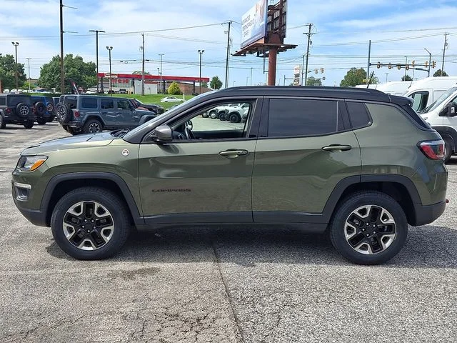 Used 2018 Green Jeep Trailhawk image 5