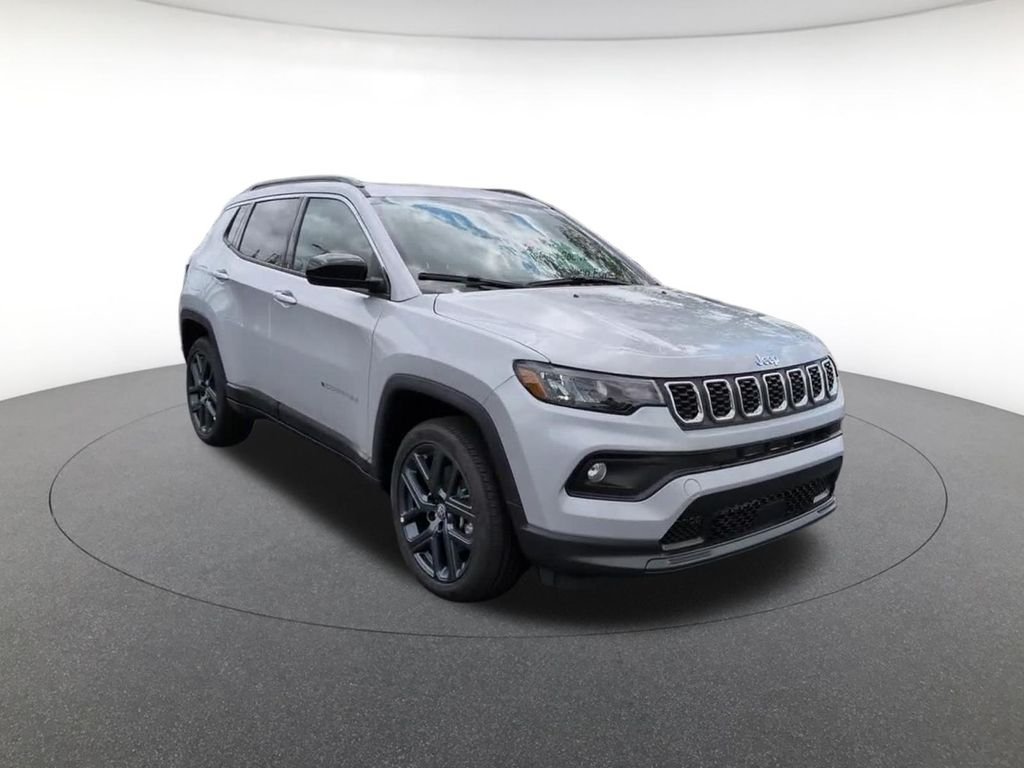New 2026 Silver Zynith Metallic Clearcoat Jeep Altitude Special Edition image 3
