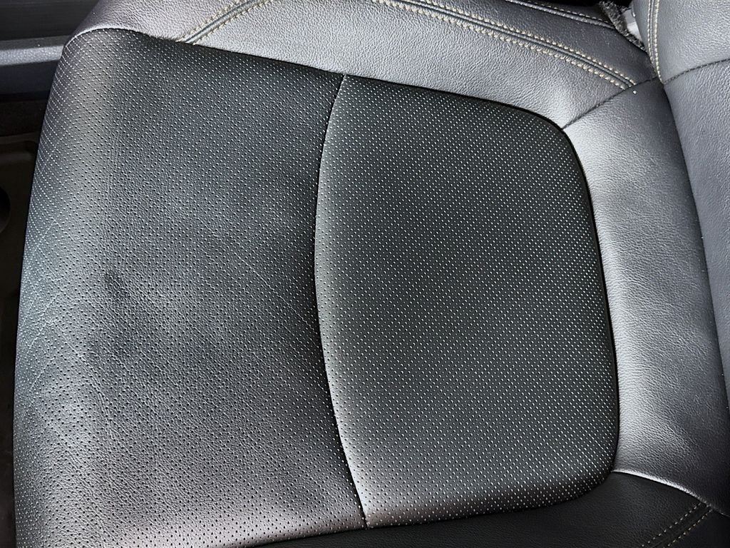 Used 2025 Wind Chill Pearl Toyota Platinum image 19
