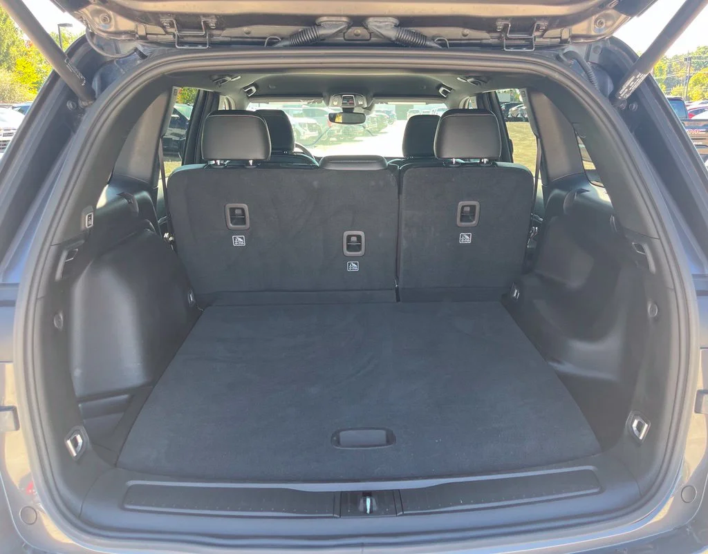 Used 2024 Gray Metallic Jeep Limited image 16