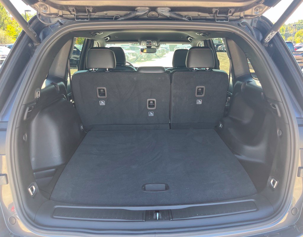 Used 2024 Gray Metallic Jeep Limited image 16