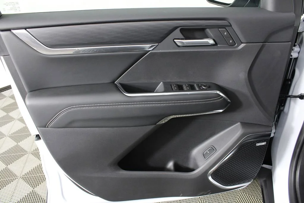 2026 GMC Acadia Elevation - Photo 12