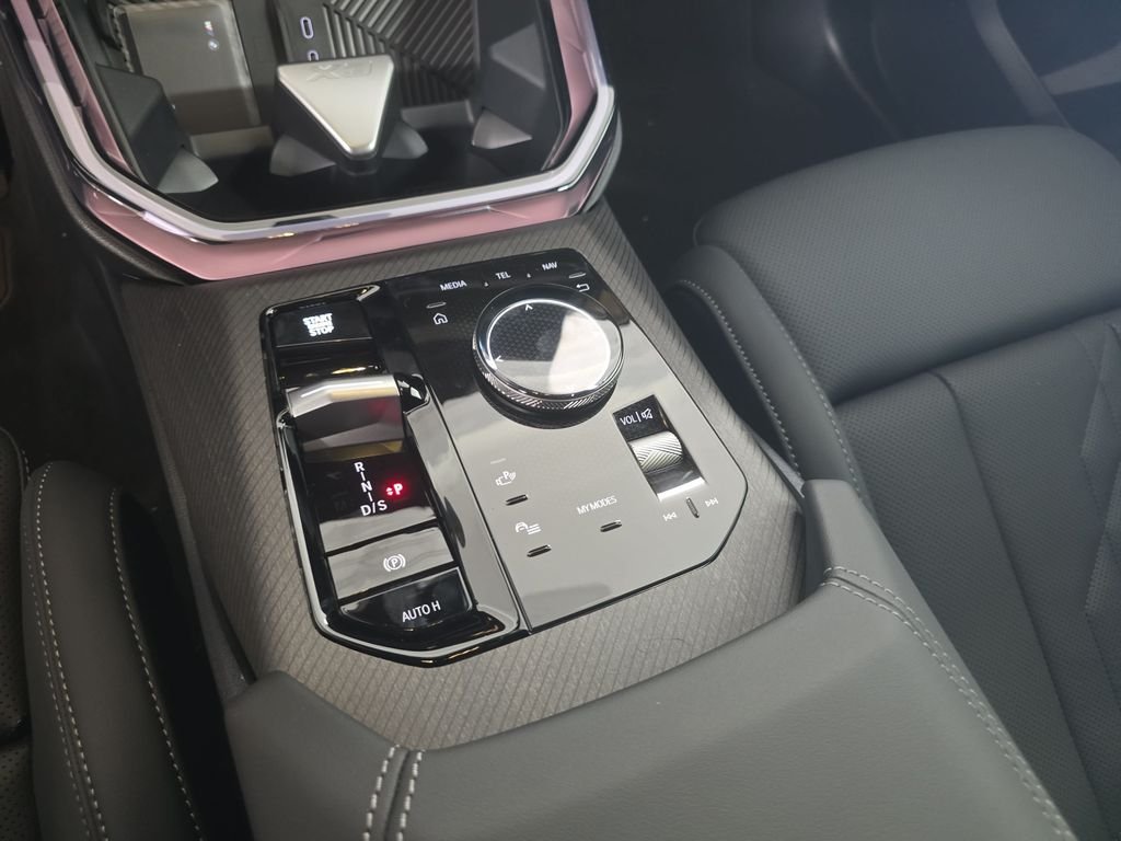 New 2026 Dark Graphite Metallic BMW 30 xDrive image 11