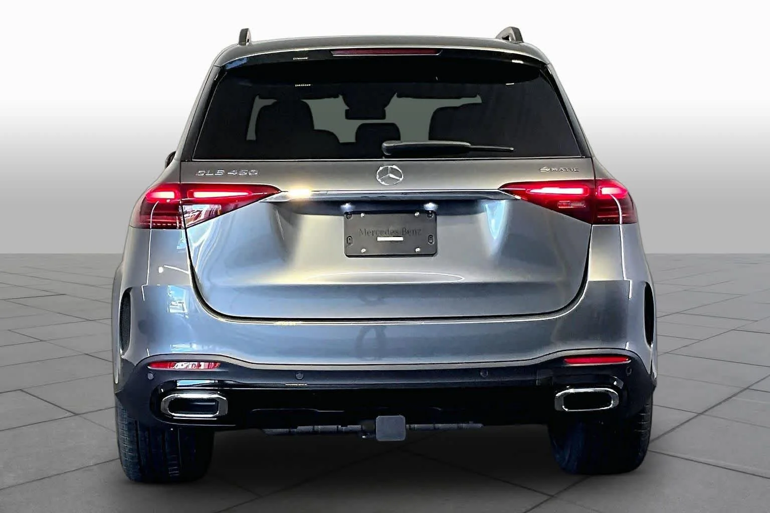 New 2026 Selenite Grey Metallic Mercedes-Benz GLE 450 image 4
