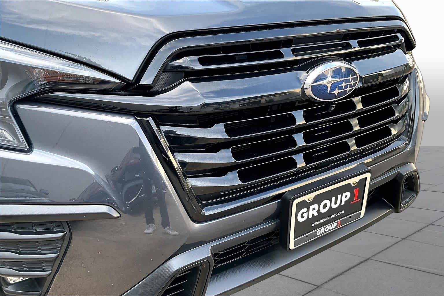 Used 2023 Magnetite Gray Metallic Subaru Onyx Edition Limited image 30