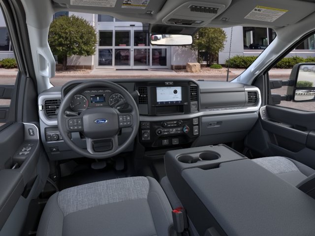 New 2026 Oxford White Ford XLT image 9