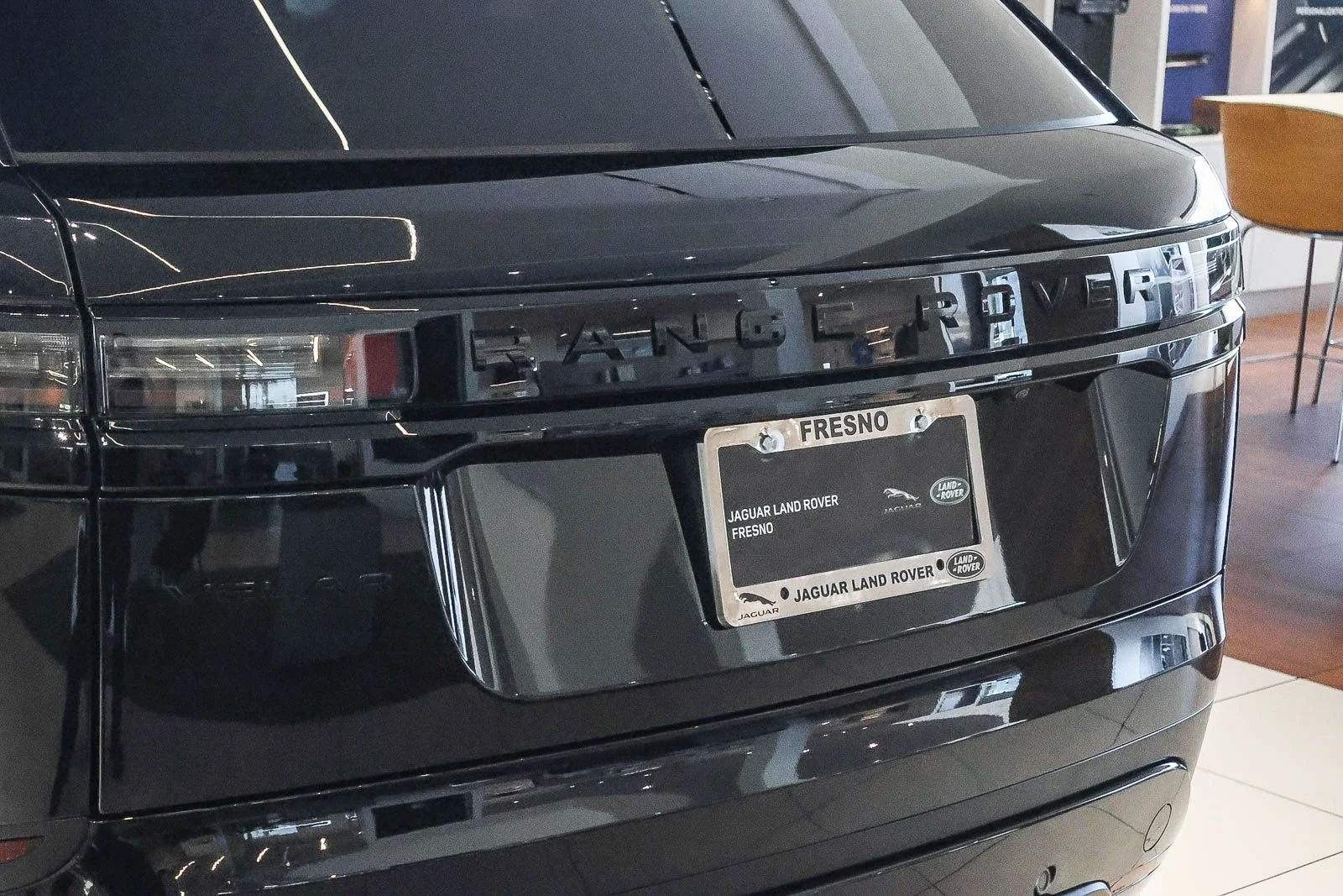 New 2026 Santorini Black Land Rover S image 8