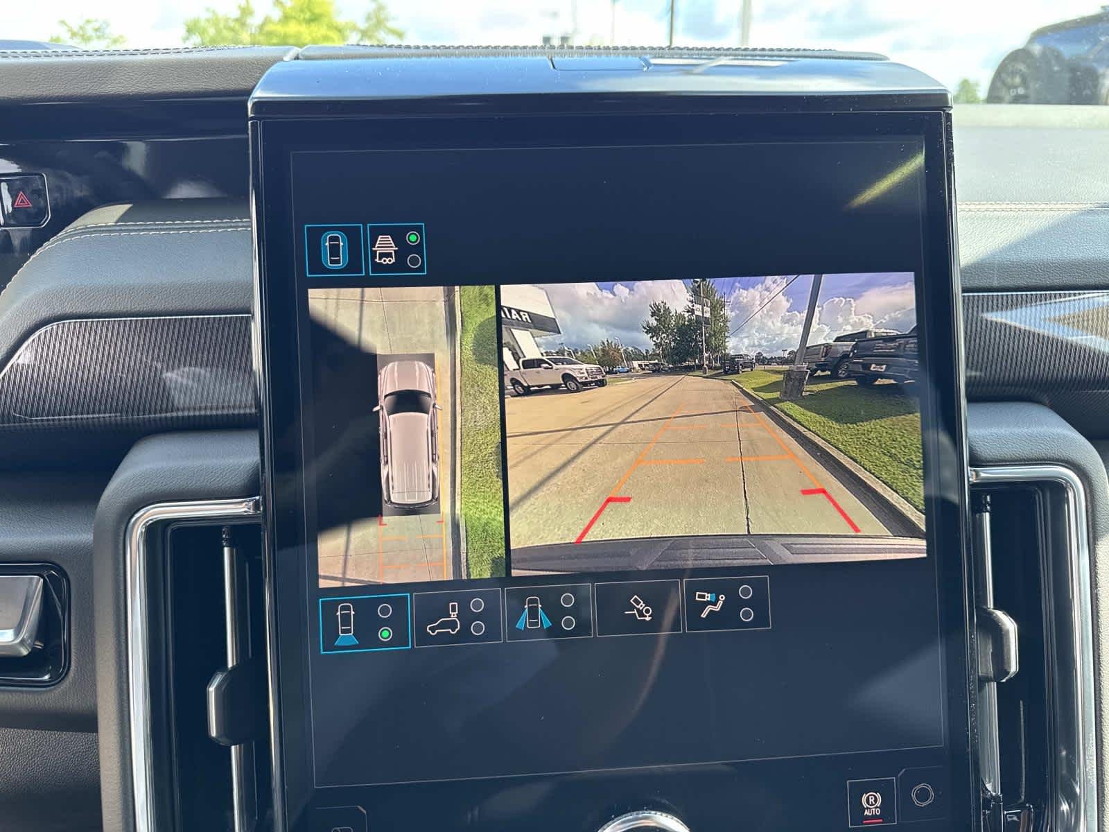 2026 GMC Yukon Elevation - Photo 18