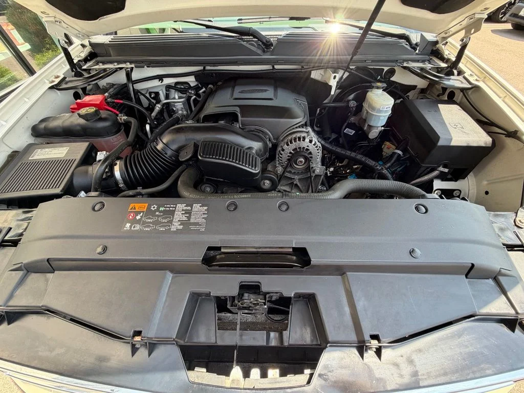 Used 2013 White Chevrolet LTZ image 6