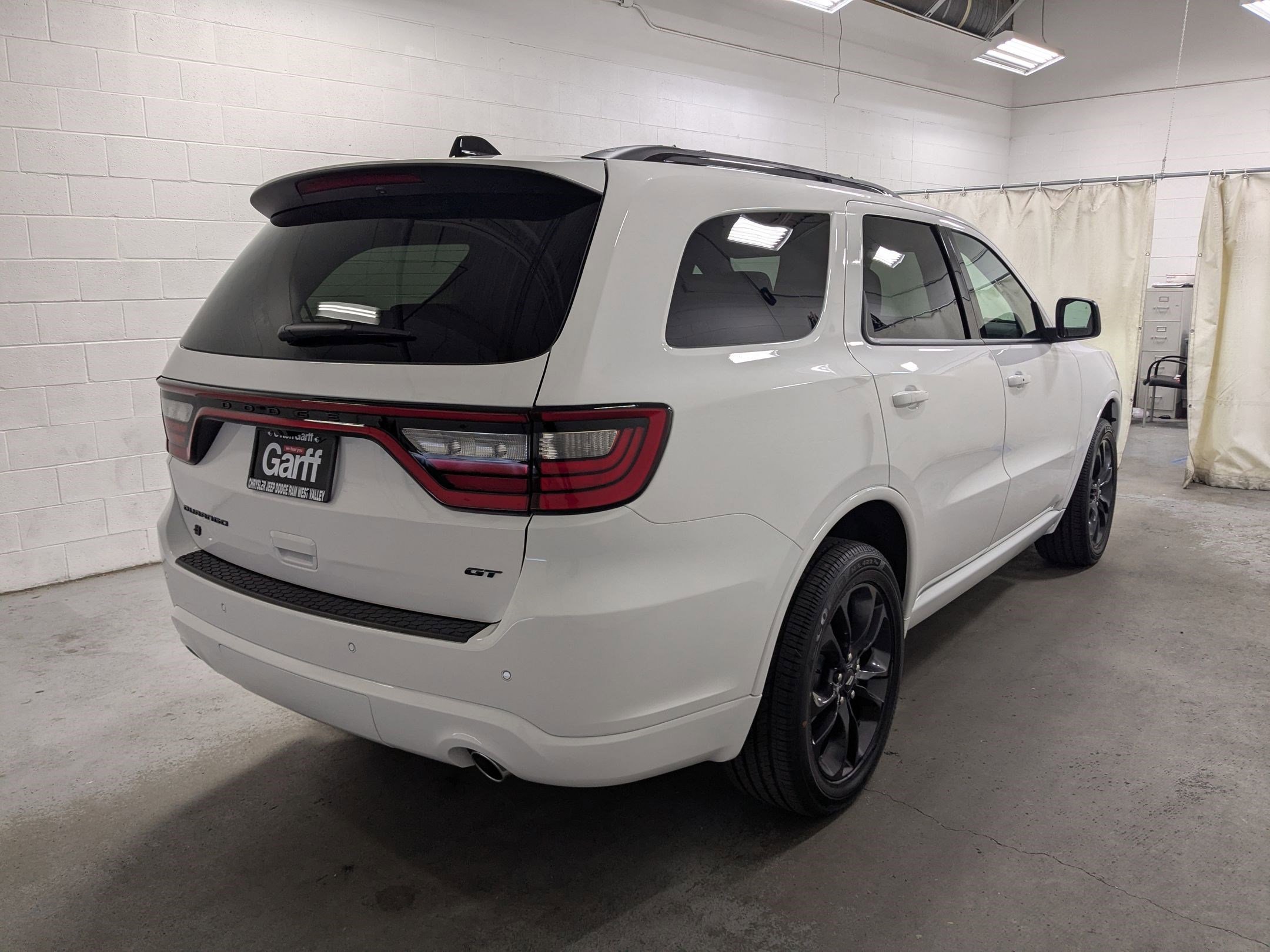 New 2026 White Knuckle Clear-Coat Exterior Paint Dodge GT image 4