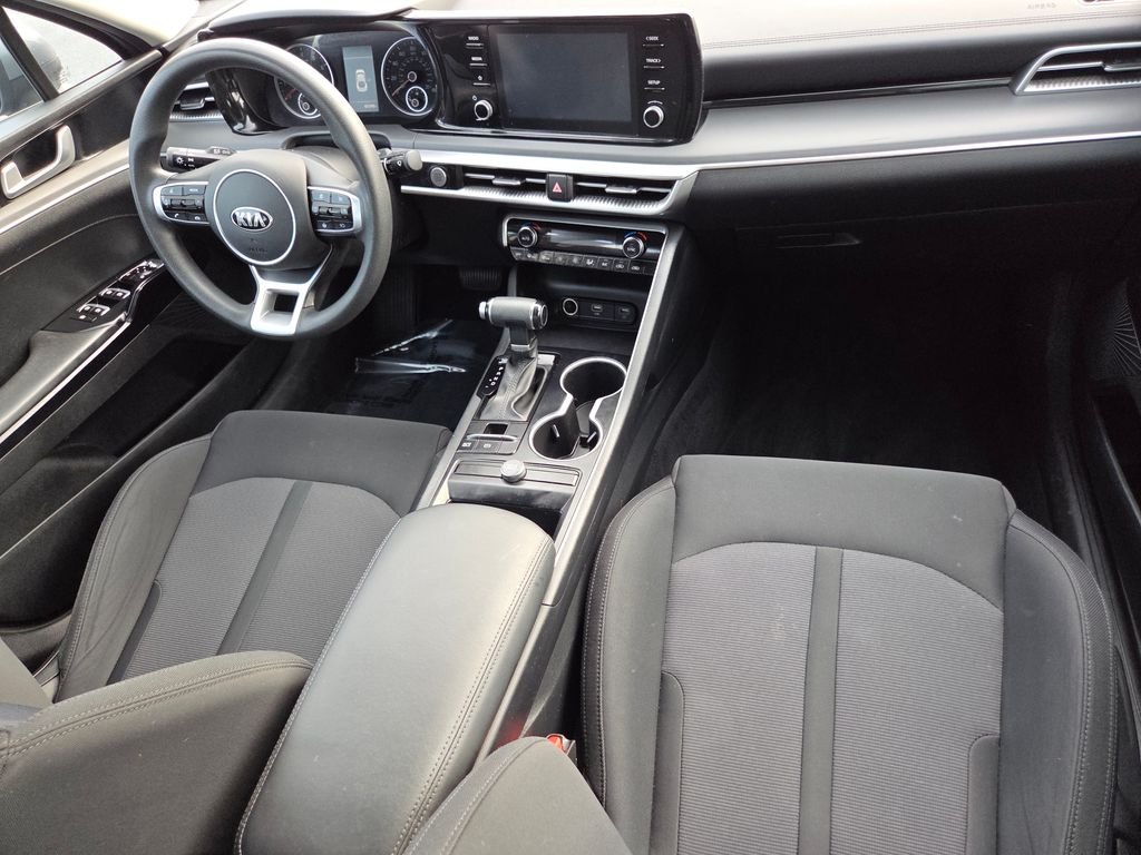 Used 2021 Silver Kia LXS image 27
