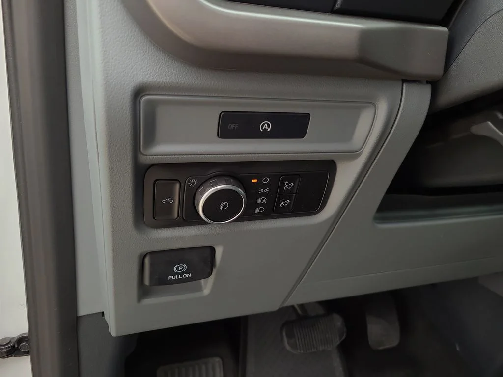 Used 2025 White Ford XLT image 23