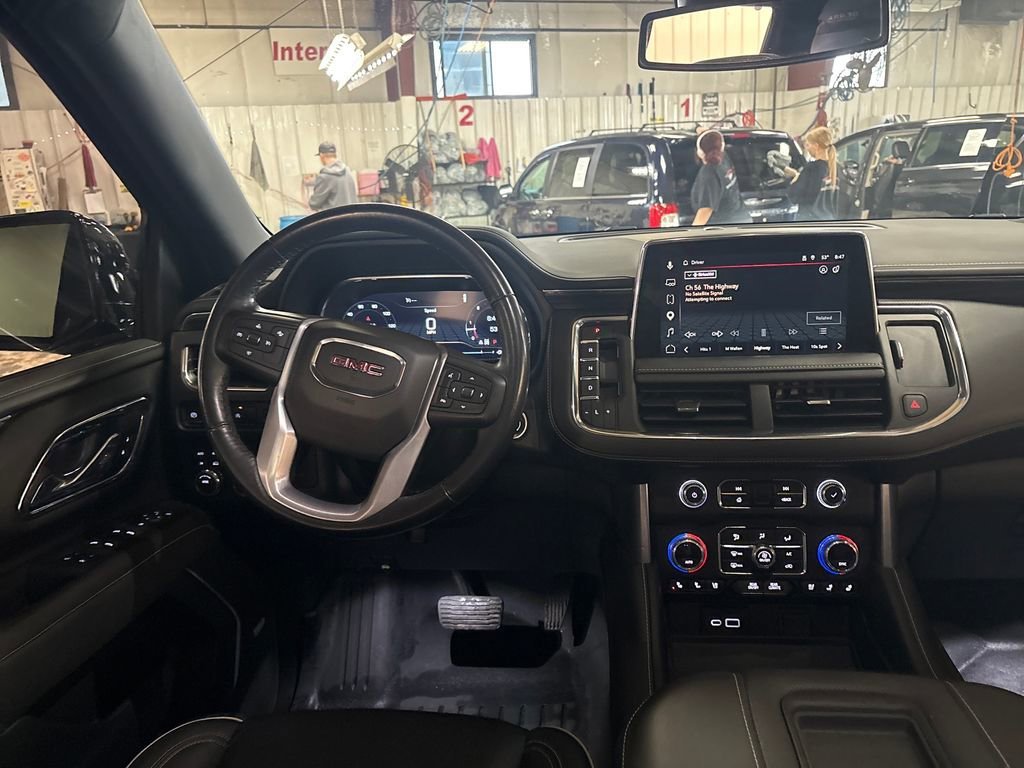 Used 2023 Onyx Black GMC SLT image 17