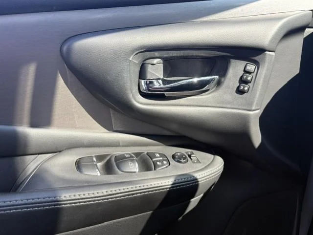 Used 2023 Brilliant Silver Metallic Nissan SL image 8