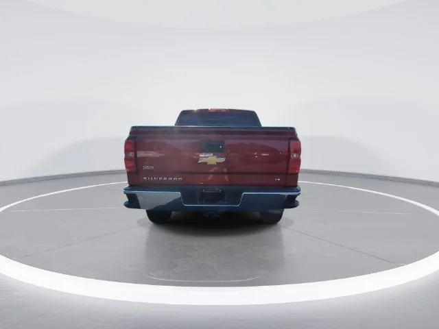 Used 2018 CAJUN RED TINTCOAT Chevrolet LT image 7