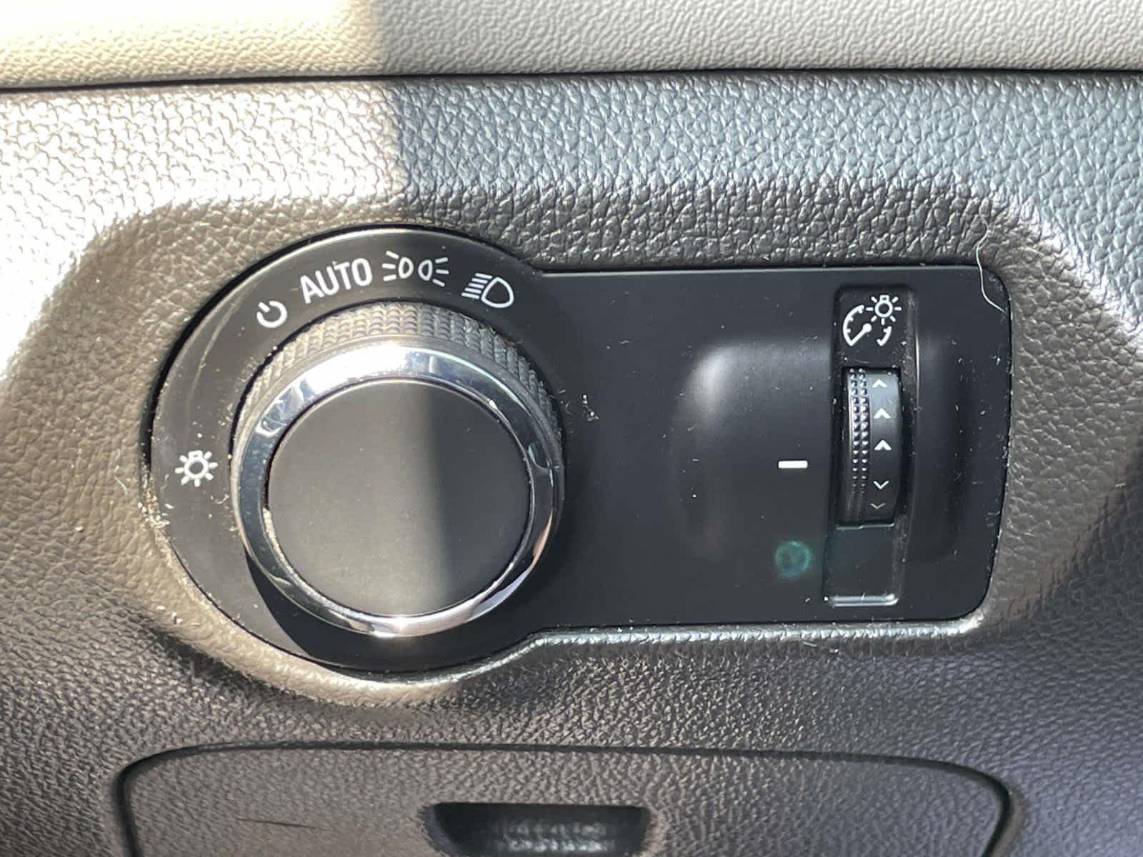 Used 2014 Rainforest Green Metallic Chevrolet LS image 29