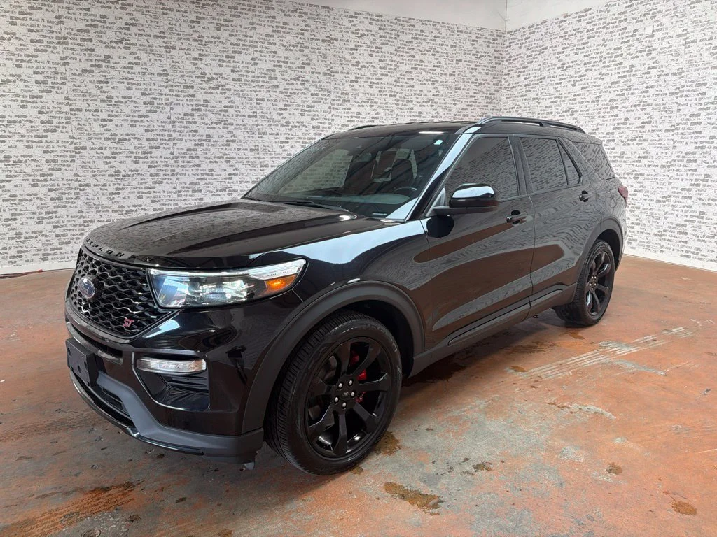 Used 2022 Black Metallic Ford ST image 3