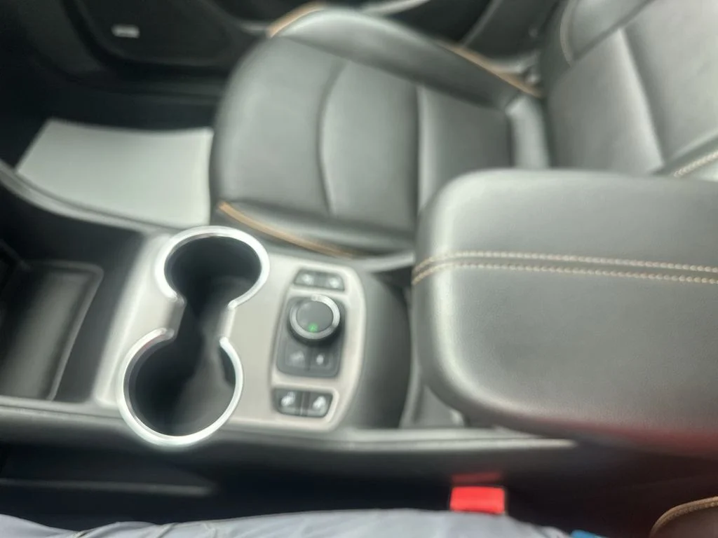 Used 2024 Blue GMC AT4 image 27