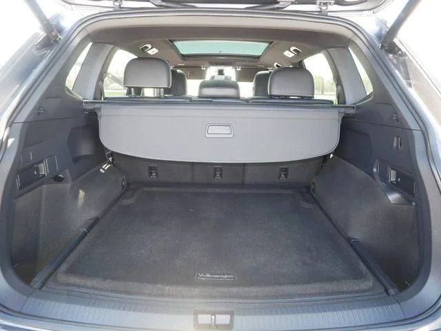 Used 2023 Gray Volkswagen 2.0T SEL R-Line image 17