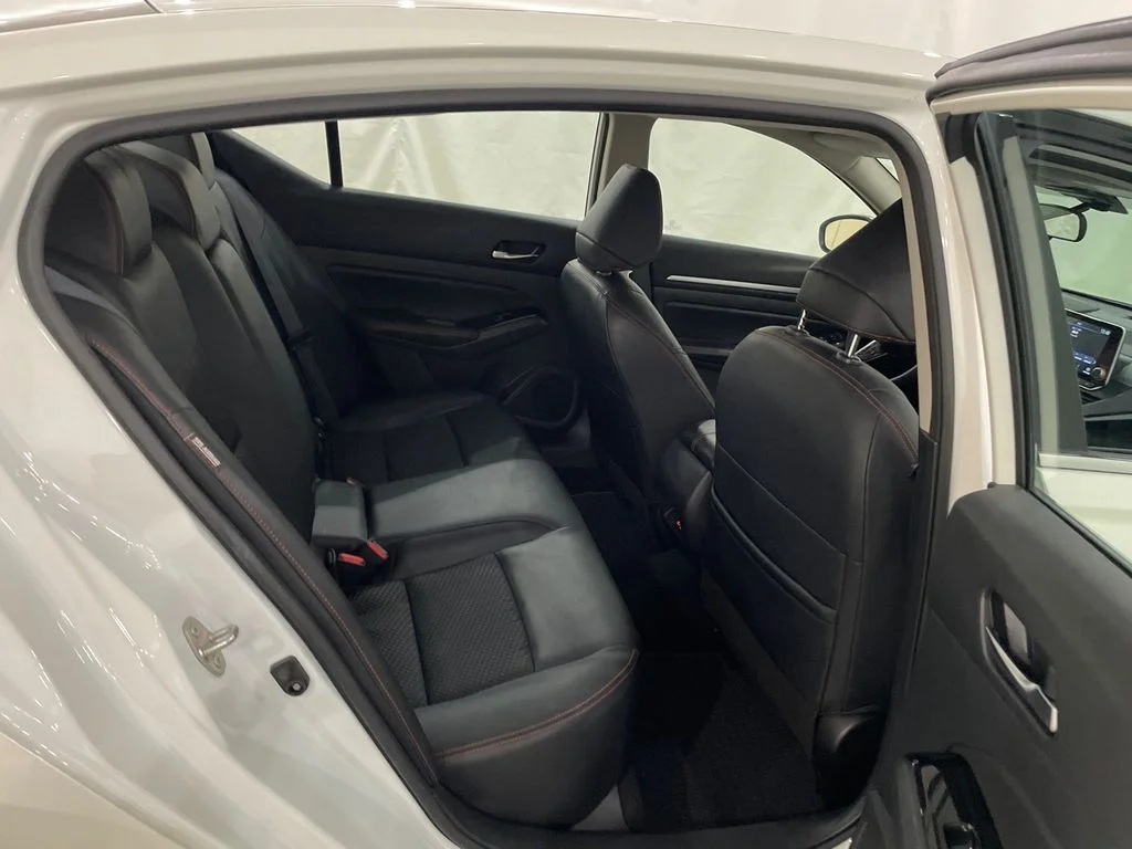 Used 2024 Pearl White Tricoat Nissan 2.5 SR image 24
