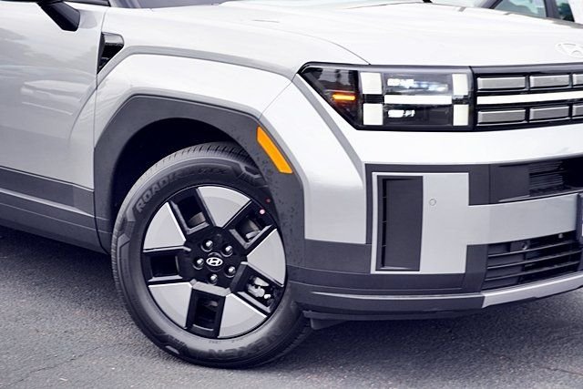 New 2026 Silver Hyundai SE image 3