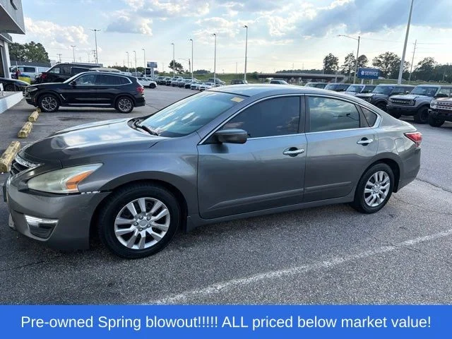 Used 2015 Gray Nissan 2.5 S image 3