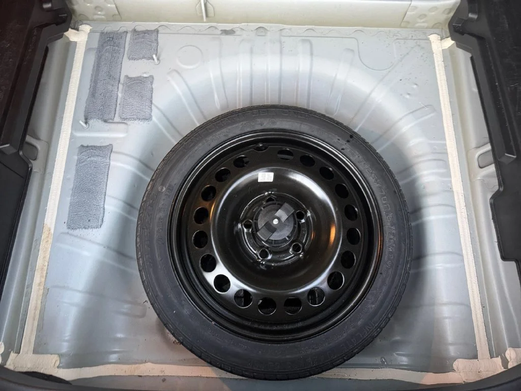 Used 2024 Summit White Chevrolet LS image 27